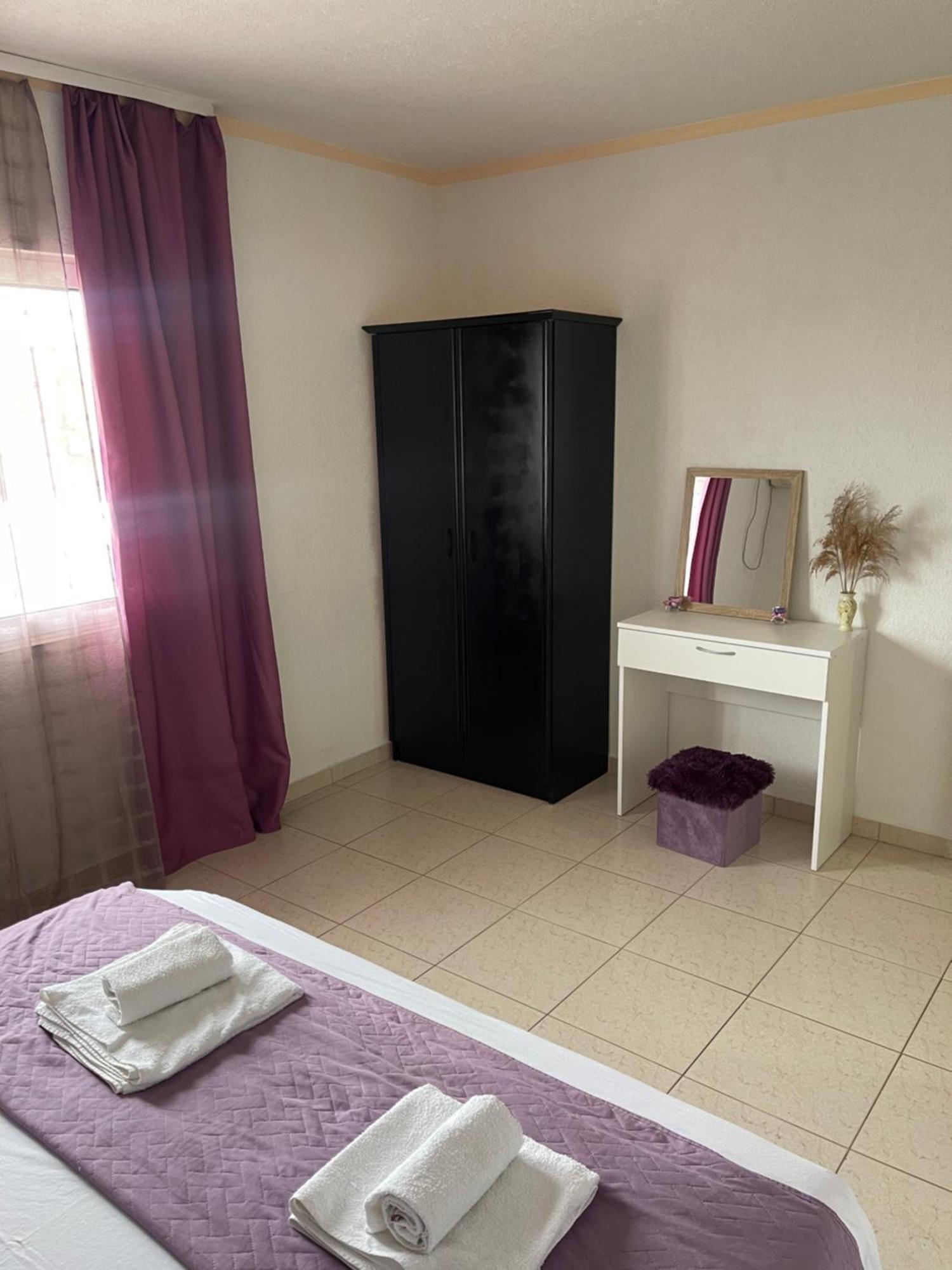 Lux Sereno Village Ulcinj Rum bild